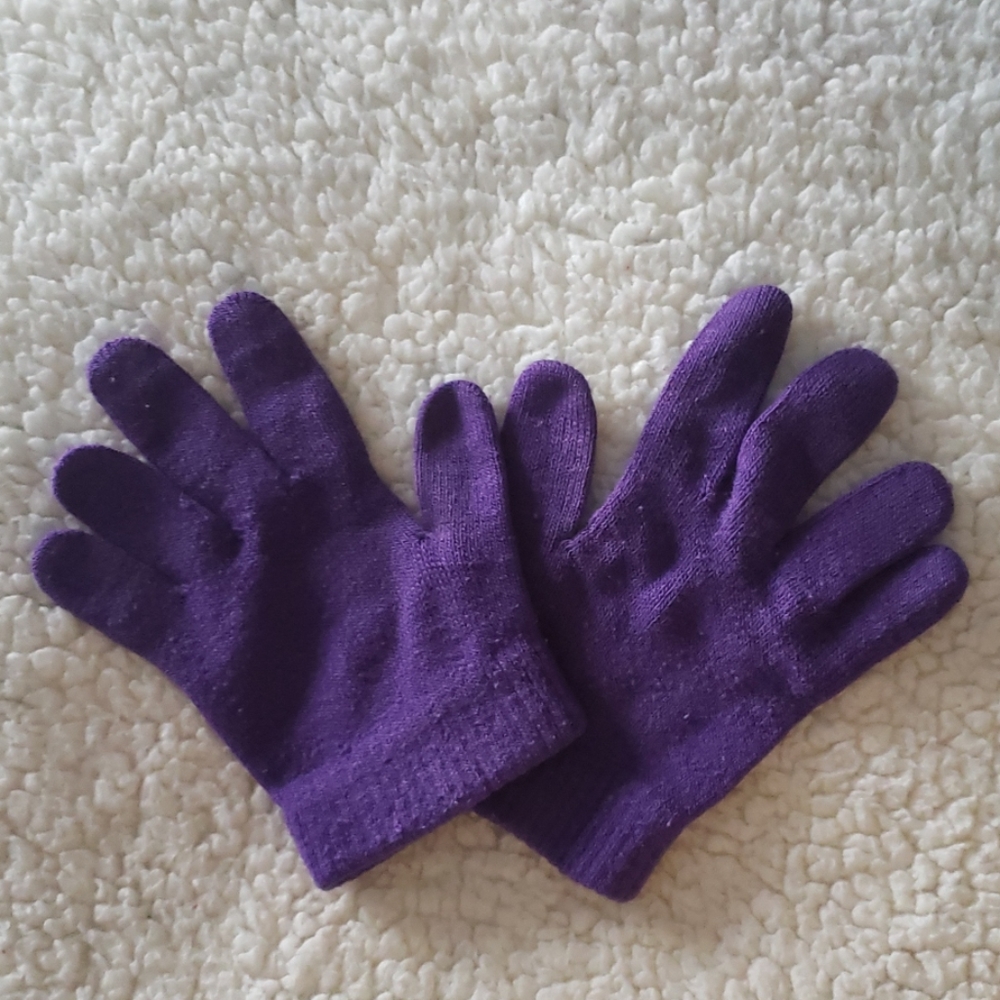 Purple kid gloves